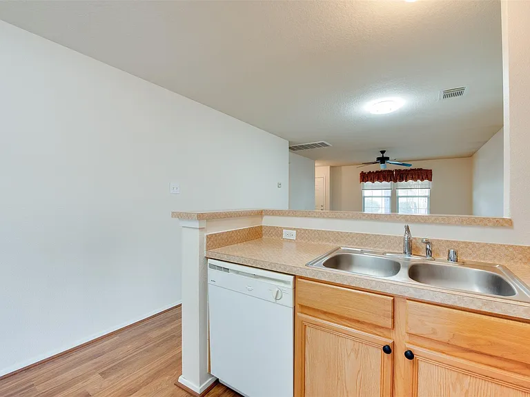 6129 Lone Prairie Way — Photo 11