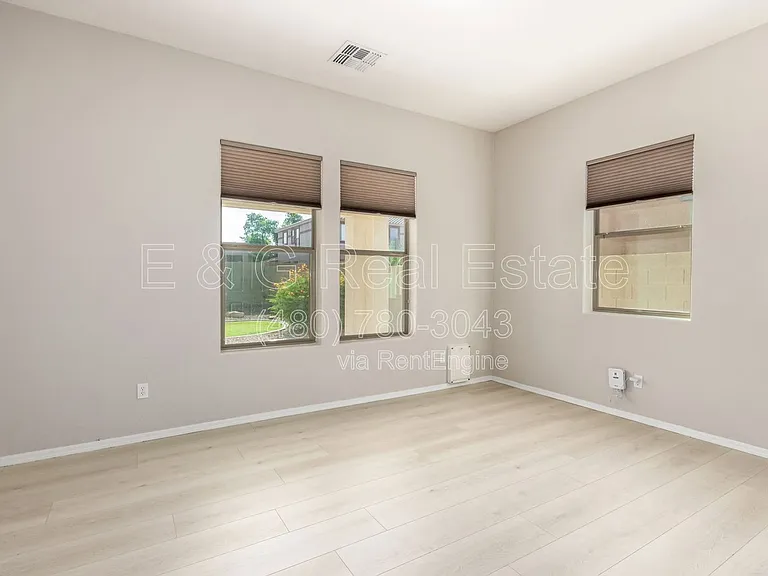 4296 N 154th Ave — Photo 29