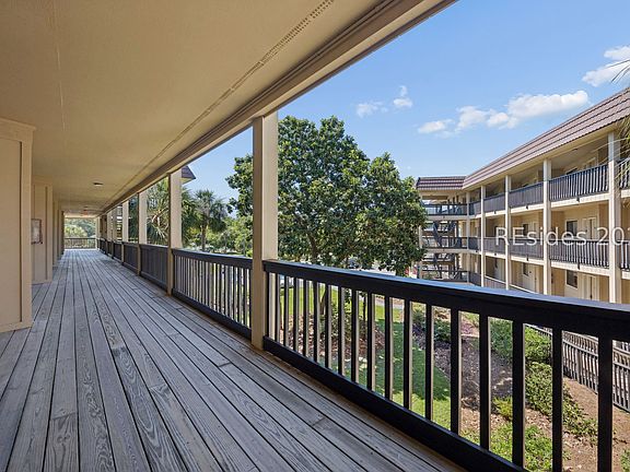 5th image of 40 Folly Field Rd APT B252
