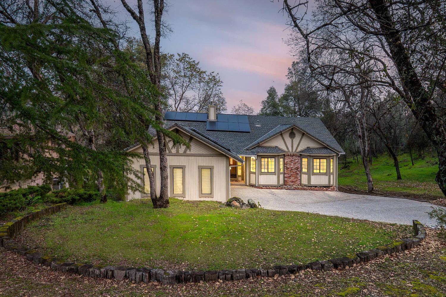 すなは 17678 Minnow Way, Penn Valley, CA 95946 | Zillow