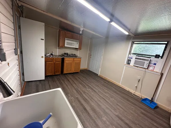 1744 Debutante Dr #1, Jacksonville, FL 32246