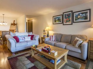 2470 W Good Hope Rd UNIT 166, Glendale, WI 53209