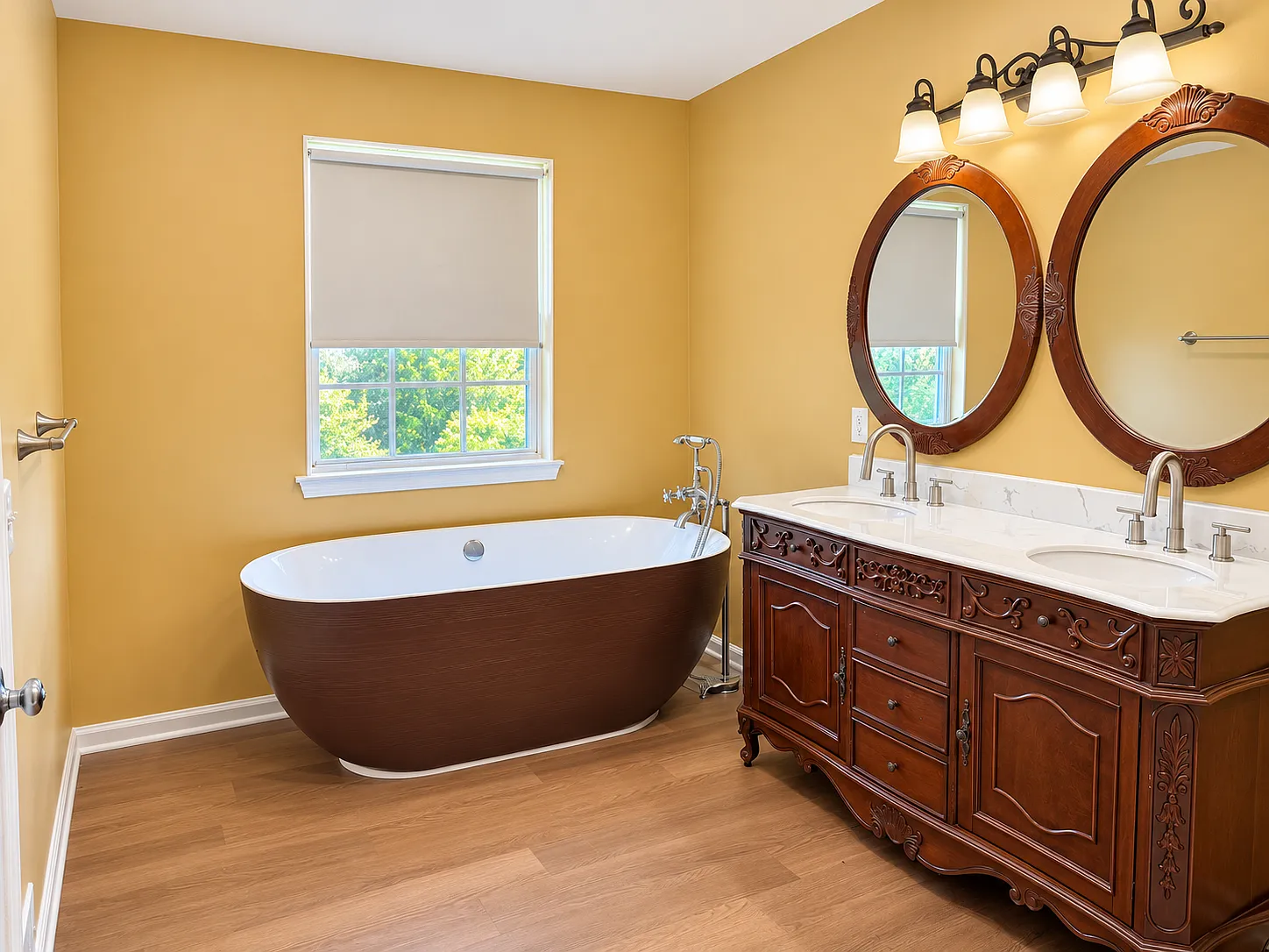 3 bed, 2.5 bath, 1950 sqft, $3,225 — Photo 3