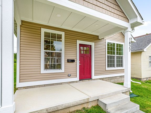 3rd image of 1827 Tallman Ave