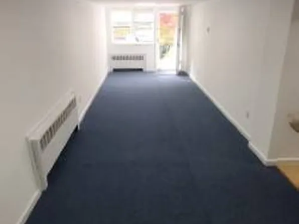 57-00 Clearview Expy E, Bayside, NY 11361