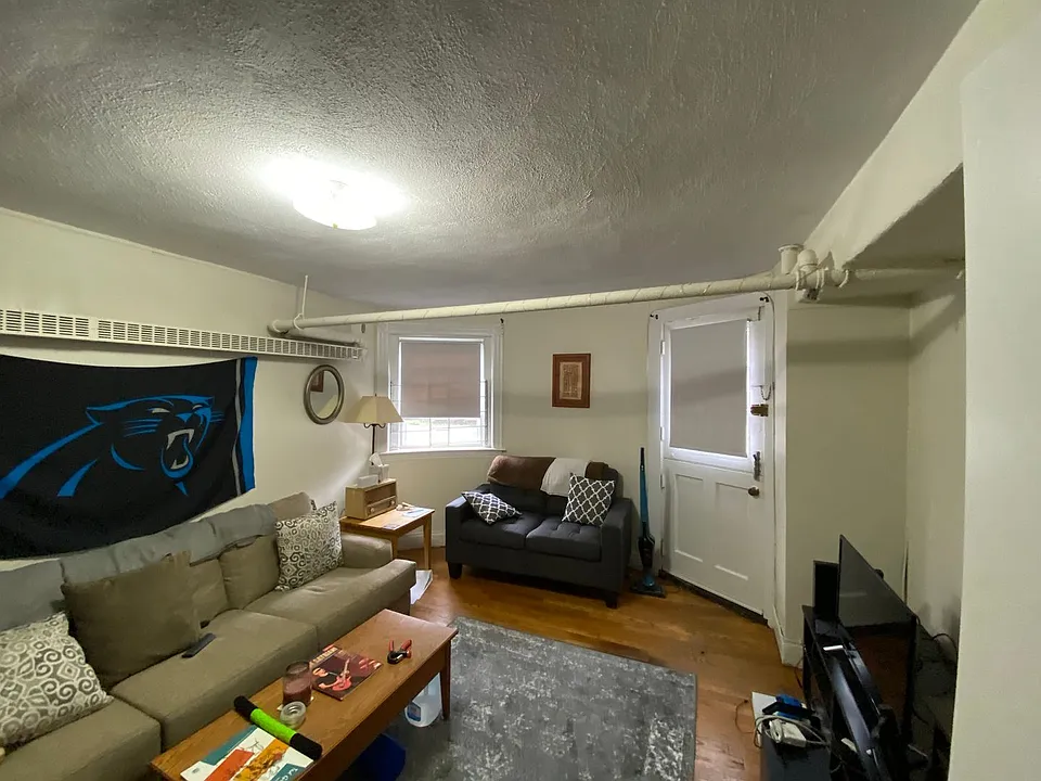 1585 Beacon St #B