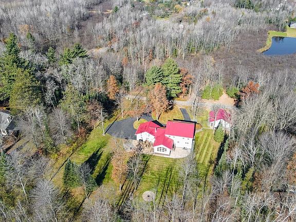 3rd image of 222623 LAUREL ROAD