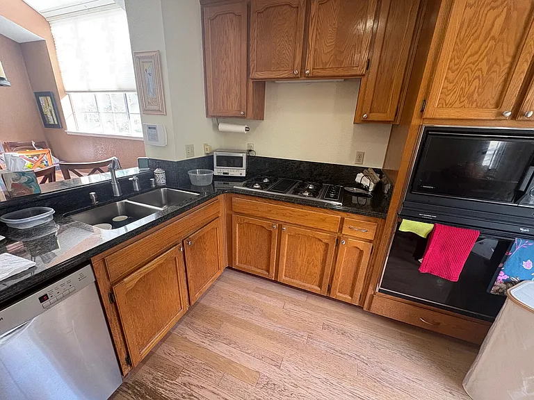 Brush Creek Pl — Photo 6
