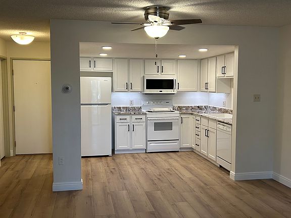 Variys view of Kitchen
