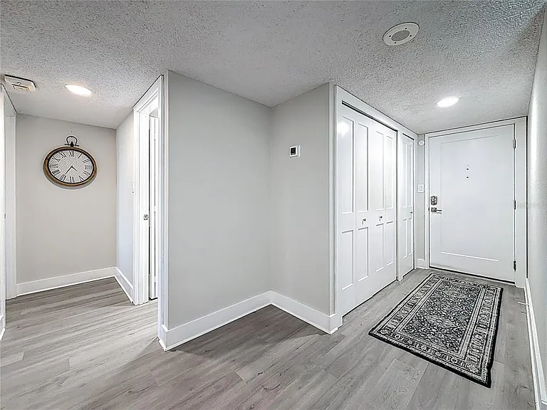 400 Island Way #1411 — Photo 2