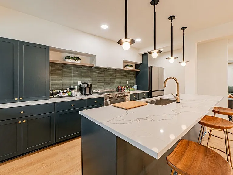 Bellevue Ridge — Photo 12