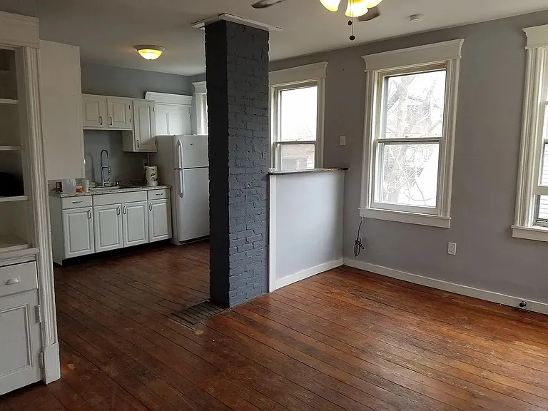 188 Tremper Ave #B — Photo 15