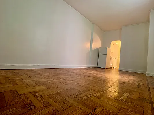 Rented by Building Equity Real Estate LLC | media 8