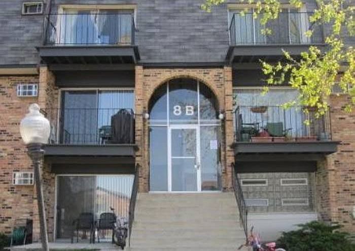 1st image of 8 E Dundee Quarter Dr #B
