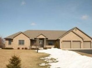 3102 W Pennycook Rd, Janesville, WI 53545