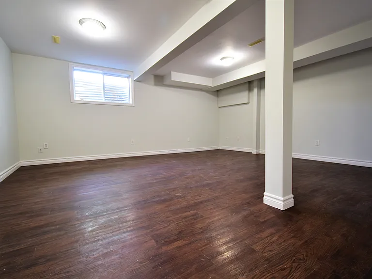 19 A College Cres #BASEMENT — Photo 14