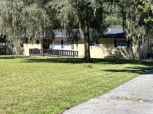 475 Mercers Fernery Rd, Deland, FL 32720