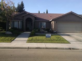 3189 Ren Way, Madera, CA 93637