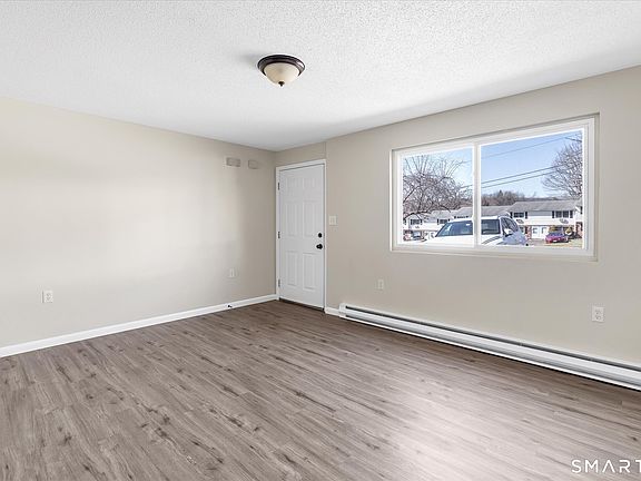 4th image of 461 Spring Street #9E