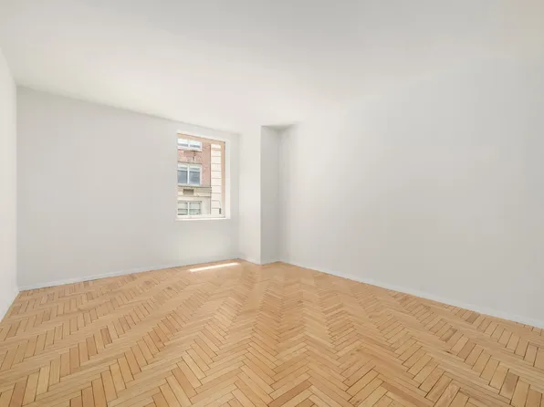 106 Central Park South 2F image 2 of 10
