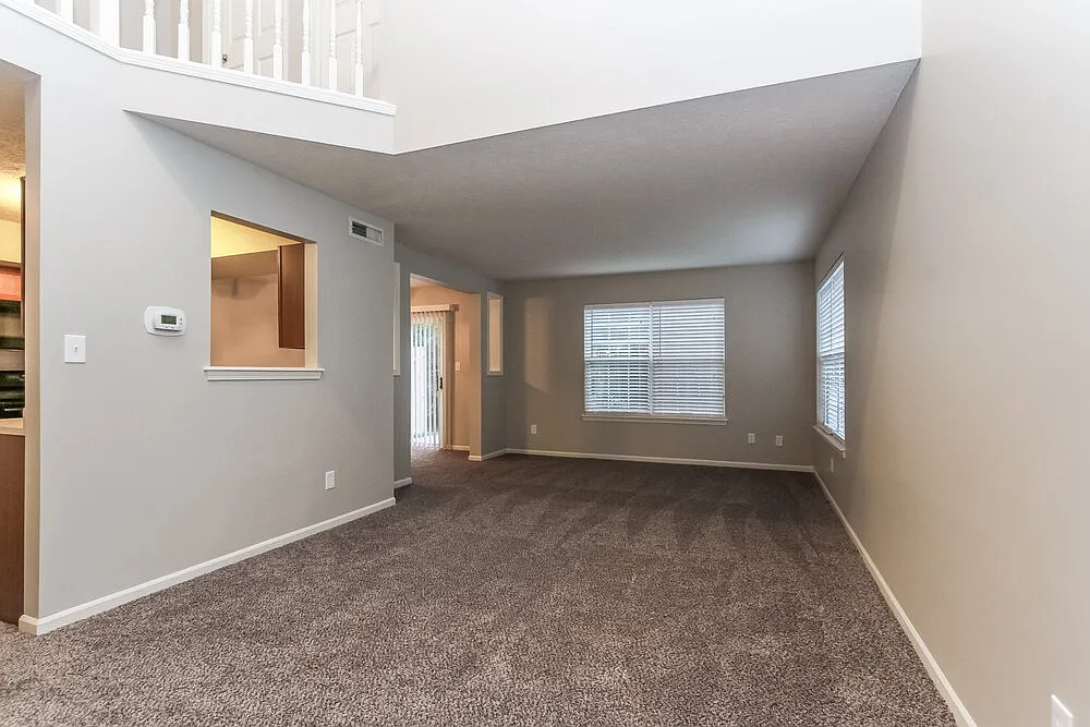3 bed, 2.5 bath, 1762 sqft, $2,005 — Photo 3
