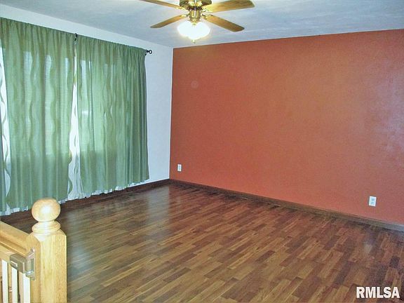 3rd image of 4511 Baker Ln