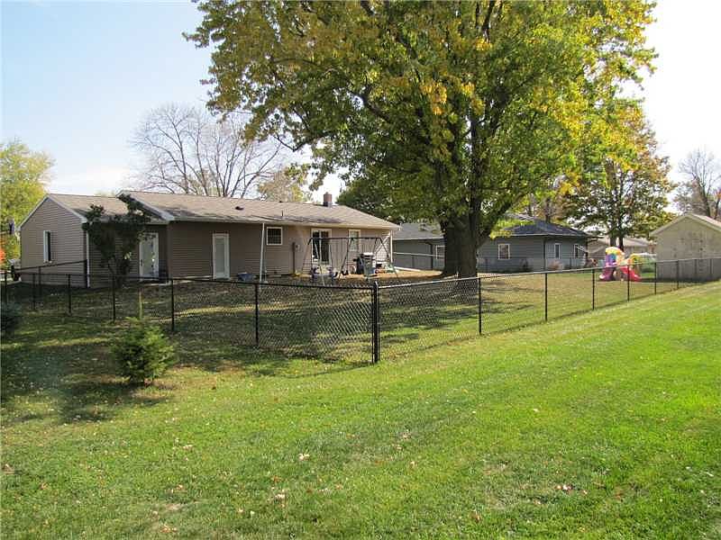 2nd image of 705 41st Ave