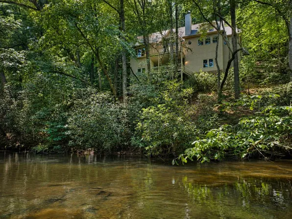 357 Goldmine Trl, Ellijay, GA 30536