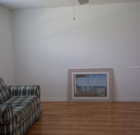 5th image of 402 Dorchester Pl APT 39