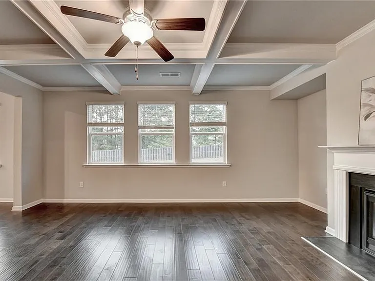 461 Paxton Ln — Photo 17