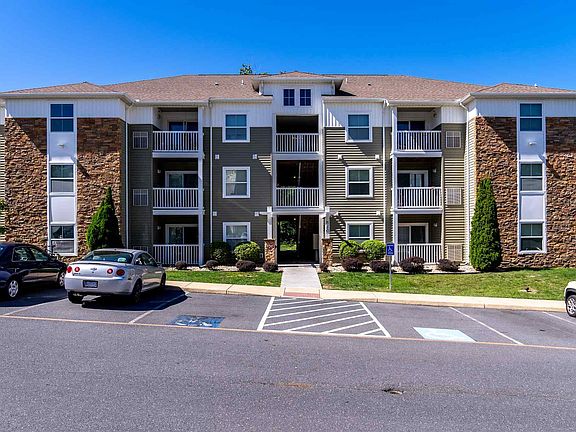 2nd image of 520 Davis Mills Dr APT 202