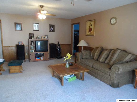 3rd image of 411 Joy Dr