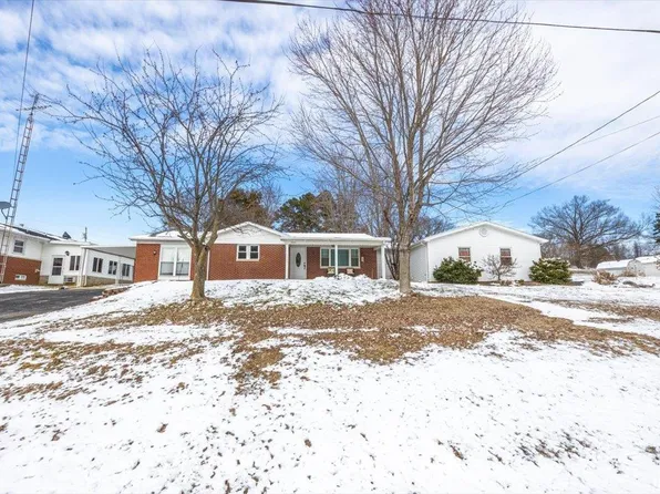 5571 E Vine St, Dubois, IN 47527