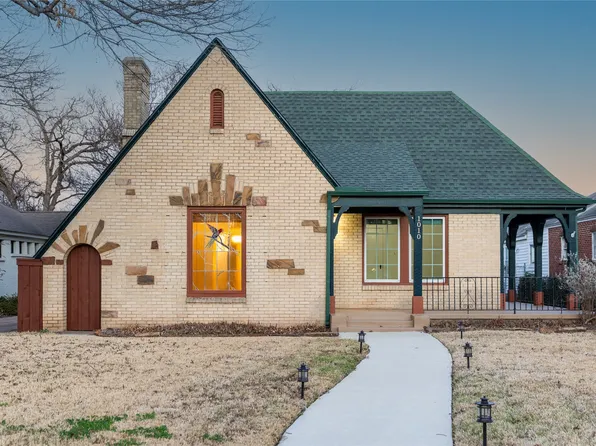 1010 N Edgefield Ave, Dallas, TX 75208