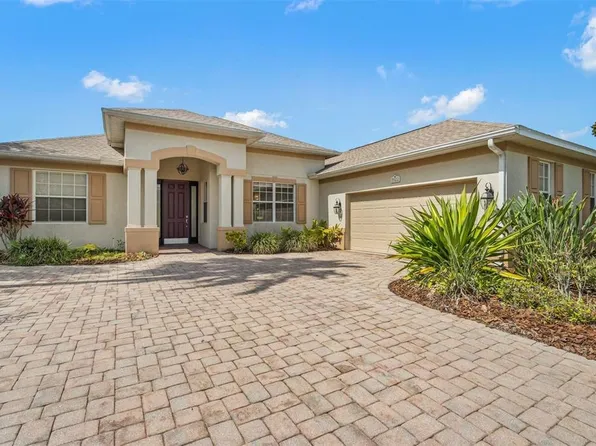 7922 Edmonston Cir, University Park, FL 34201