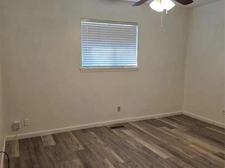 3329 E 47th Pl — Photo 15