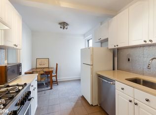 433 W 34th St APT 2A, New York, NY 10001