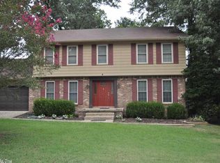 4 Crape Myrtle Pl, Little Rock, AR 72210