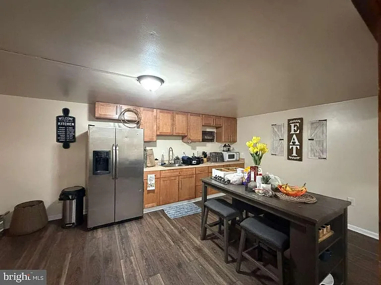 233 Molden Dr — Photo 11