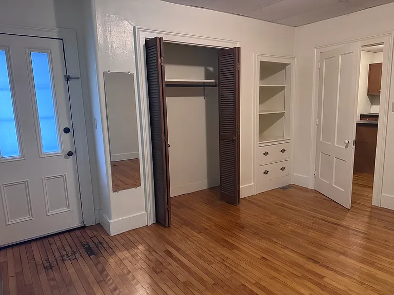 Bedroom closets and storage