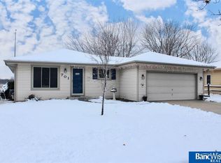 701 Sunny Slope Rd, Lincoln, NE 68505