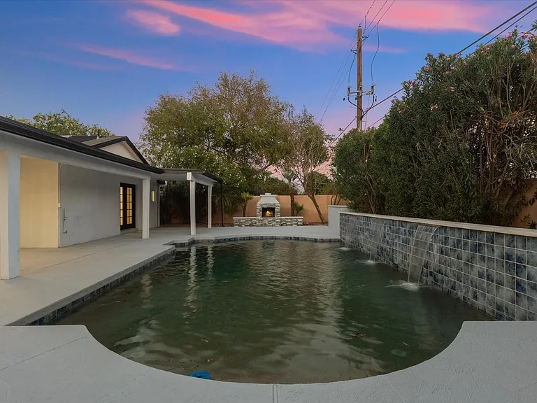 8525 E Clarendon Ave — Photo 34