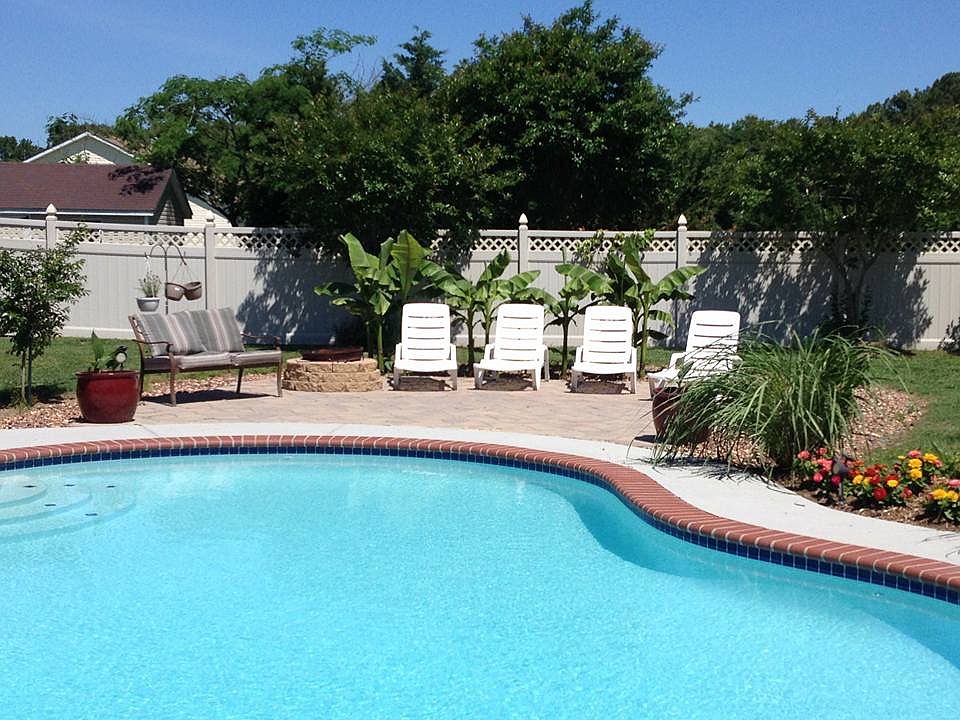2nd image of 18272 Waterview Ln