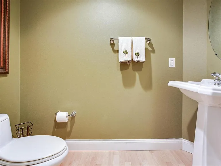 11 San Marco St #807 — Photo 36