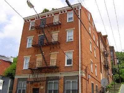 1st image of 72 E Clifton Ave