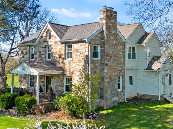 13704 Carriage Ford Rd, Nokesville, VA 20181