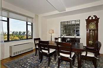4th image of 110 Central Park S #15A