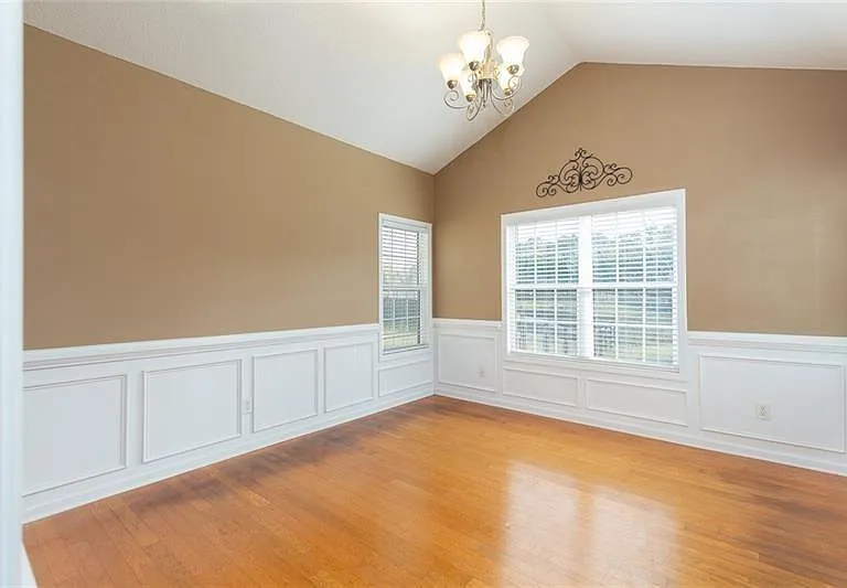 300 McKendree Ct — Photo 11