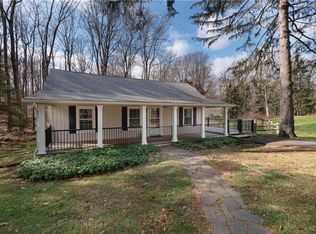 2390 Cut Off Rd, Coopersburg, PA 18036