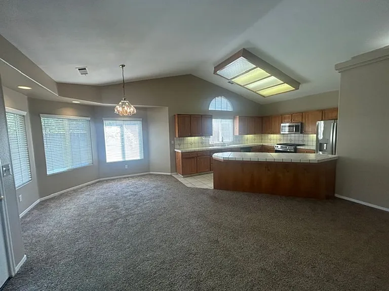 2744 W Ceres Ct — Photo 4
